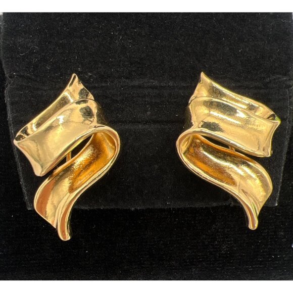 Avon Gold-Tone Ribbon Clip-On Earrings - Picture 2 of 6